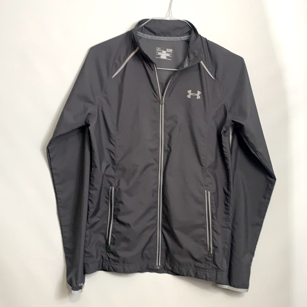 NWOT. Under armour lightweight gray jacket size S